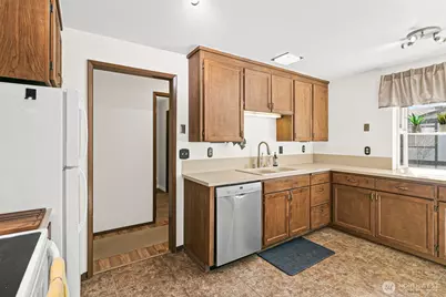 2520 Cascade Place W #2520, University Place, WA 98466 - Photo 11