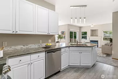 17610 134th Lane SE, Renton, WA 98058 - Photo 9