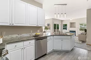 17610 134th Ln SE, Renton, WA 98058 - Photo 9