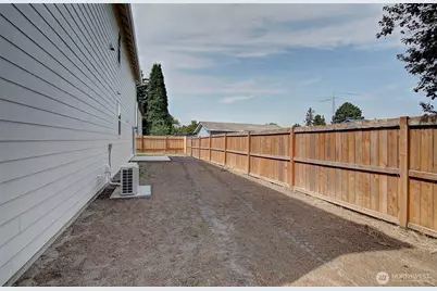 442 Washington Street, Woodland, WA 98674 - Photo 35