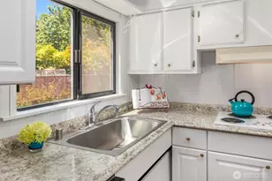 10019 215th Pl SE, Snohomish, WA 98296 - Photo 9