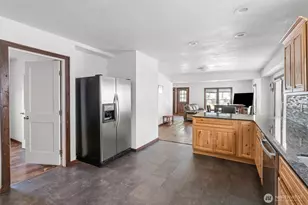 226 SW Lewis St, Chehalis, WA 98532 - Photo 17