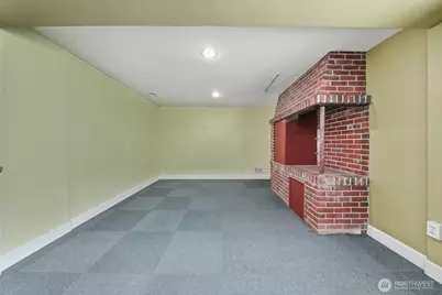 10516 E Riverside Drive, Bothell, WA 98011 - Photo 15