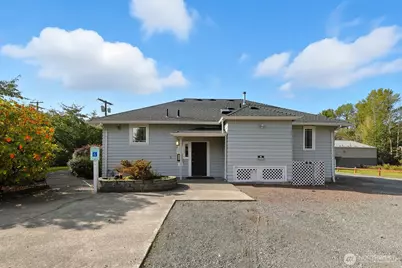 10516 E Riverside Drive, Bothell, WA 98011 - Photo 21