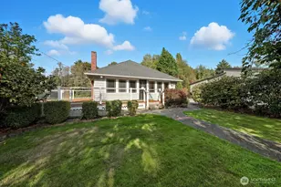 10516 E Riverside Dr, Bothell, WA 98011 - Photo 19