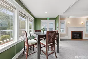 10516 E Riverside Dr, Bothell, WA 98011 - Photo 3