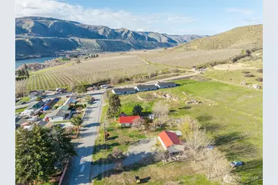 750 4th Street, Chelan, WA 98817 - Photo 31