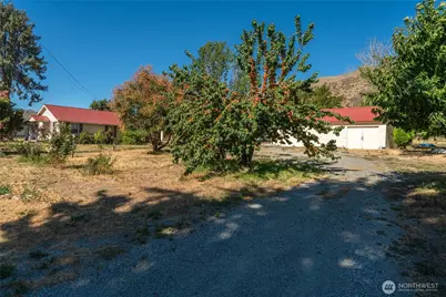 750 4th Street, Chelan, WA 98817 - Photo 23