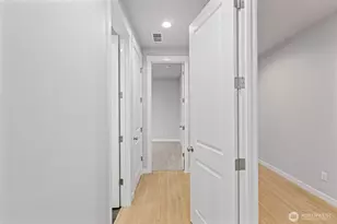 20328 146th St Ct E, Bonney Lake, WA 98391 - Photo 5