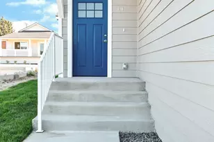 123 E 9th Ave, Moses Lake, WA 98837 - Photo 3