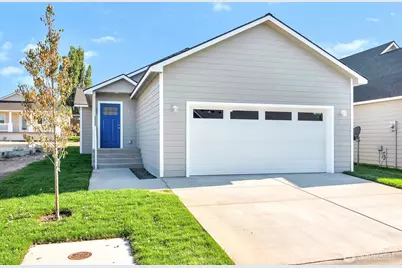 123 E 9th Avenue #62, Moses Lake, WA 98837 - Photo 1