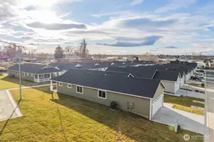 123 E 9th Ave, Moses Lake, WA 98837 - Photo 33