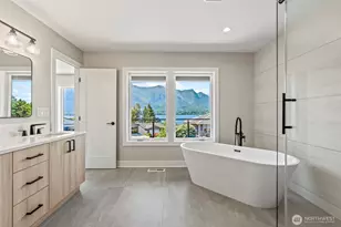 243 NE Hemmingway Dr, Stevenson, WA 98648 - Photo 9