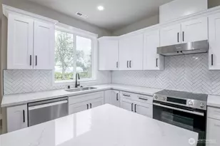 13029 51st Ave E, Tacoma, WA 98446 - Photo 9