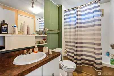 12422 26th Avenue E, Tacoma, WA 98445 - Photo 29