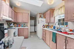 12422 26th Ave E, Tacoma, WA 98445 - Photo 9