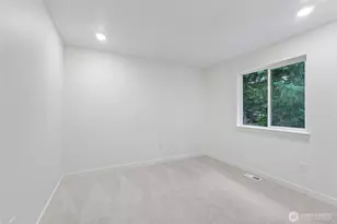 24237 13 Ave SE, Bothell, WA 98021 - Photo 15