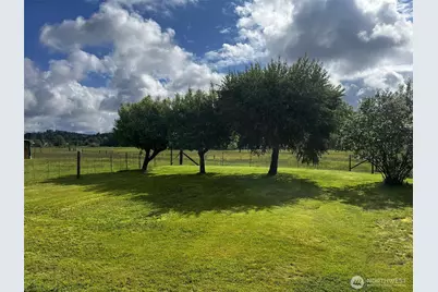 1655 Wheaton Street, Raymond, WA 98577 - Photo 23