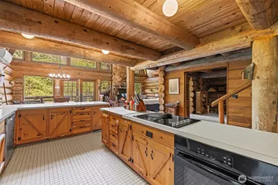 835 Christenson Road, Greenbank, WA 98253 - Photo 3