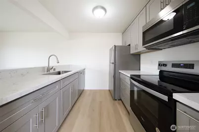 301 S 82nd Street, Tacoma, WA 98408 - Photo 21