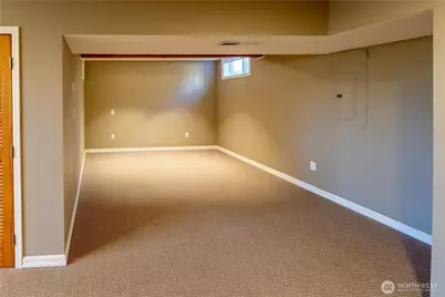 220 W 2nd Street, Port Angeles, WA 98362 - Photo 31