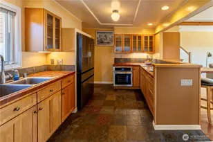 220 W 2nd St, Port Angeles, WA 98362 - Photo 9