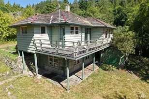 1030 Linger Longer Rd, Quilcene, WA 98376 - Photo 17