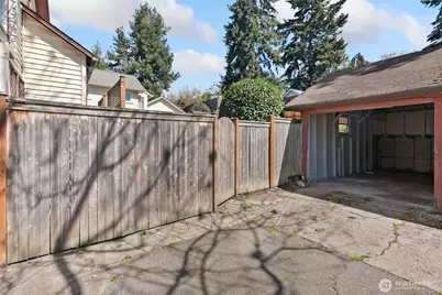 5718 25th Avenue NE, Seattle, WA 98105 - Photo 37