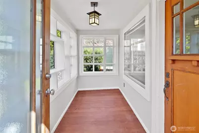 5718 25th Avenue NE, Seattle, WA 98105 - Photo 5