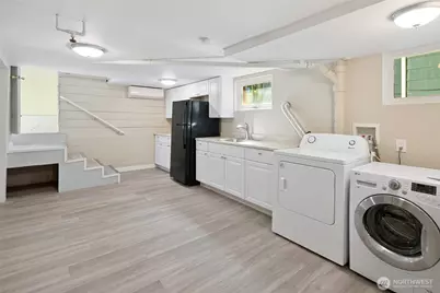 5718 25th Avenue NE, Seattle, WA 98105 - Photo 29