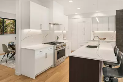 282 118th Avenue SE, Bellevue, WA 98005 - Photo 9