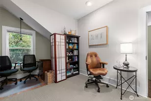 4510 Thackeray NE, Seattle, WA 98105 - Photo 11