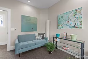 4510 Thackeray NE, Seattle, WA 98105 - Photo 25