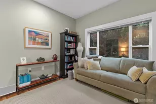 4510 Thackeray NE, Seattle, WA 98105 - Photo 13