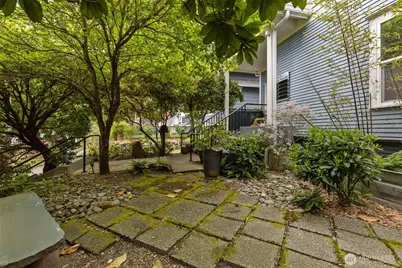 4510 Thackeray NE, Seattle, WA 98105 - Photo 35