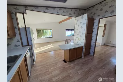 836 Harman Way S #33, Orting, WA 98360 - Photo 5