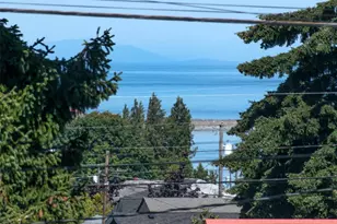 615 W 12th St, Port Angeles, WA 98362 - Photo 23