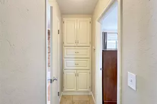 615 W 12th St, Port Angeles, WA 98362 - Photo 11