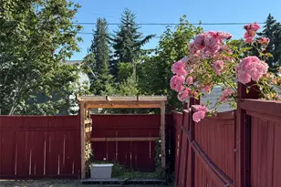 615 W 12th St, Port Angeles, WA 98362 - Photo 33