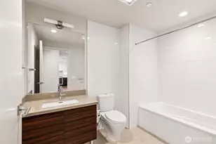 588 Bell St, Seattle, WA 98121 - Photo 15