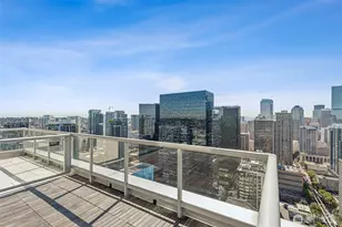 588 Bell St, Seattle, WA 98121 - Photo 25