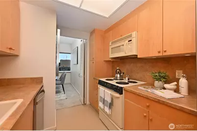1301 Spring Street #17A, Seattle, WA 98104 - Photo 9