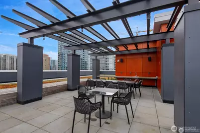 1085 103rd Avenue NE #526, Bellevue, WA 98004 - Photo 33