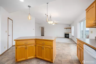 539 Birch Street, Oak Harbor, WA 98277 - Photo 15