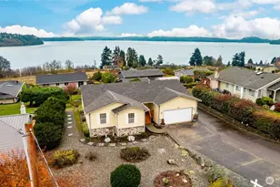 539 Birch St, Oak Harbor, WA 98277 - Photo 3