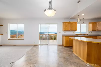 539 Birch Street, Oak Harbor, WA 98277 - Photo 11