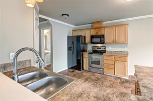 16127 SE 256th Pl, Covington, WA 98042 - Photo 11