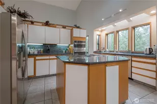 20695 Mainland View Ln NE, Suquamish, WA 98392 - Photo 9