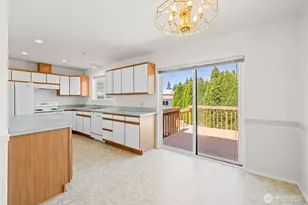 109 N Honeycomb Cir, Sequim, WA 98382 - Photo 5