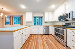 7919 NE Sunnywoods Ln, Kingston, WA 98346 - Photo 9